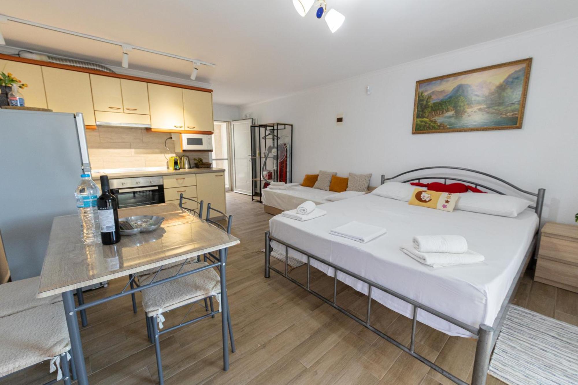 Toli Apartments Kallithea  Extérieur photo